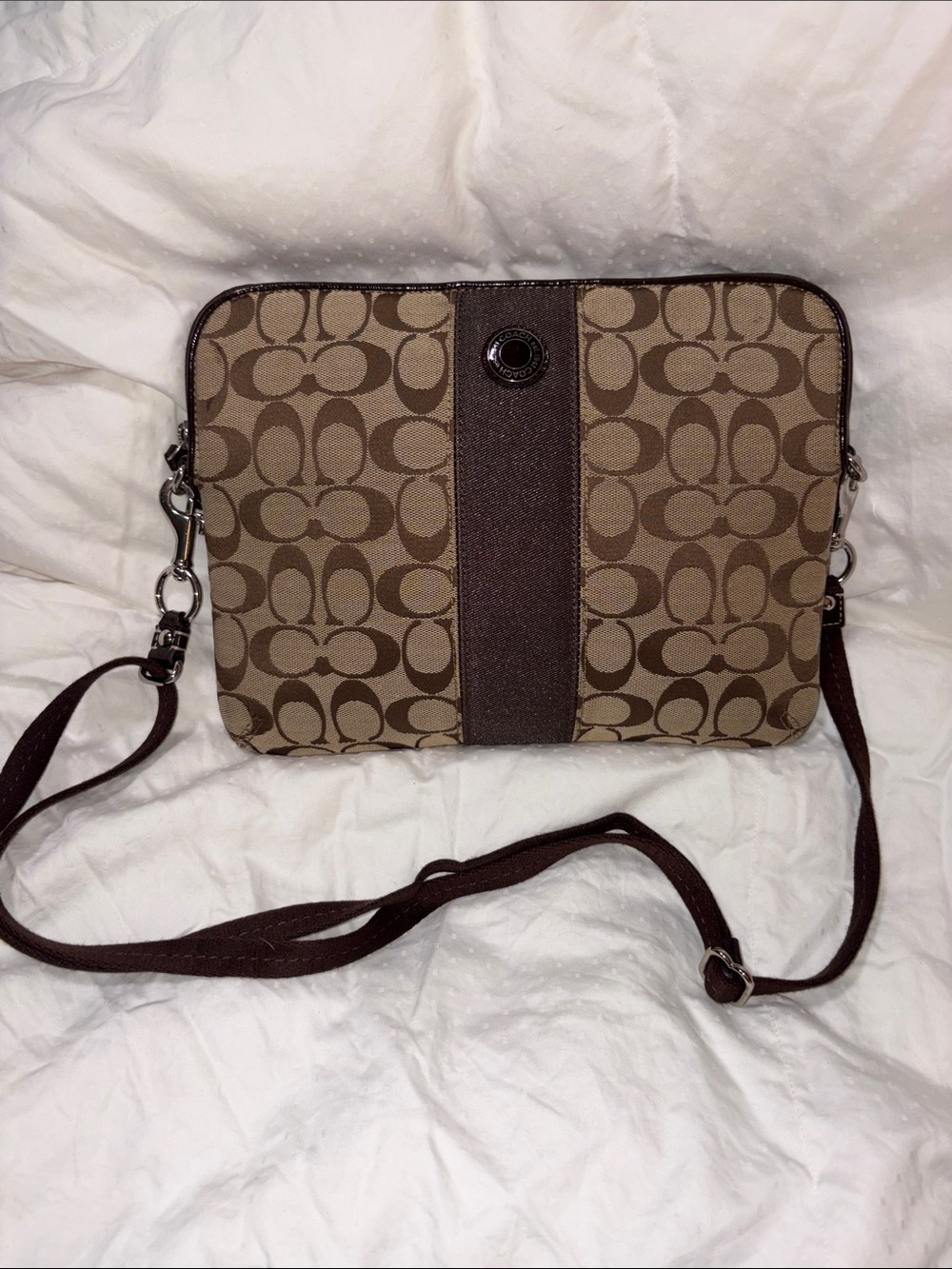 Beautiful Coach Signature stripe Tablet iPad crossbody bag